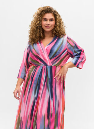 Printed midi dress with 3/4 sleeves, Pink AOP, Model image number 2