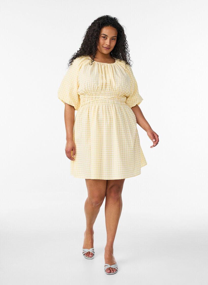 Short small check dress with balloon sleeves, Yellow, Model image number 1