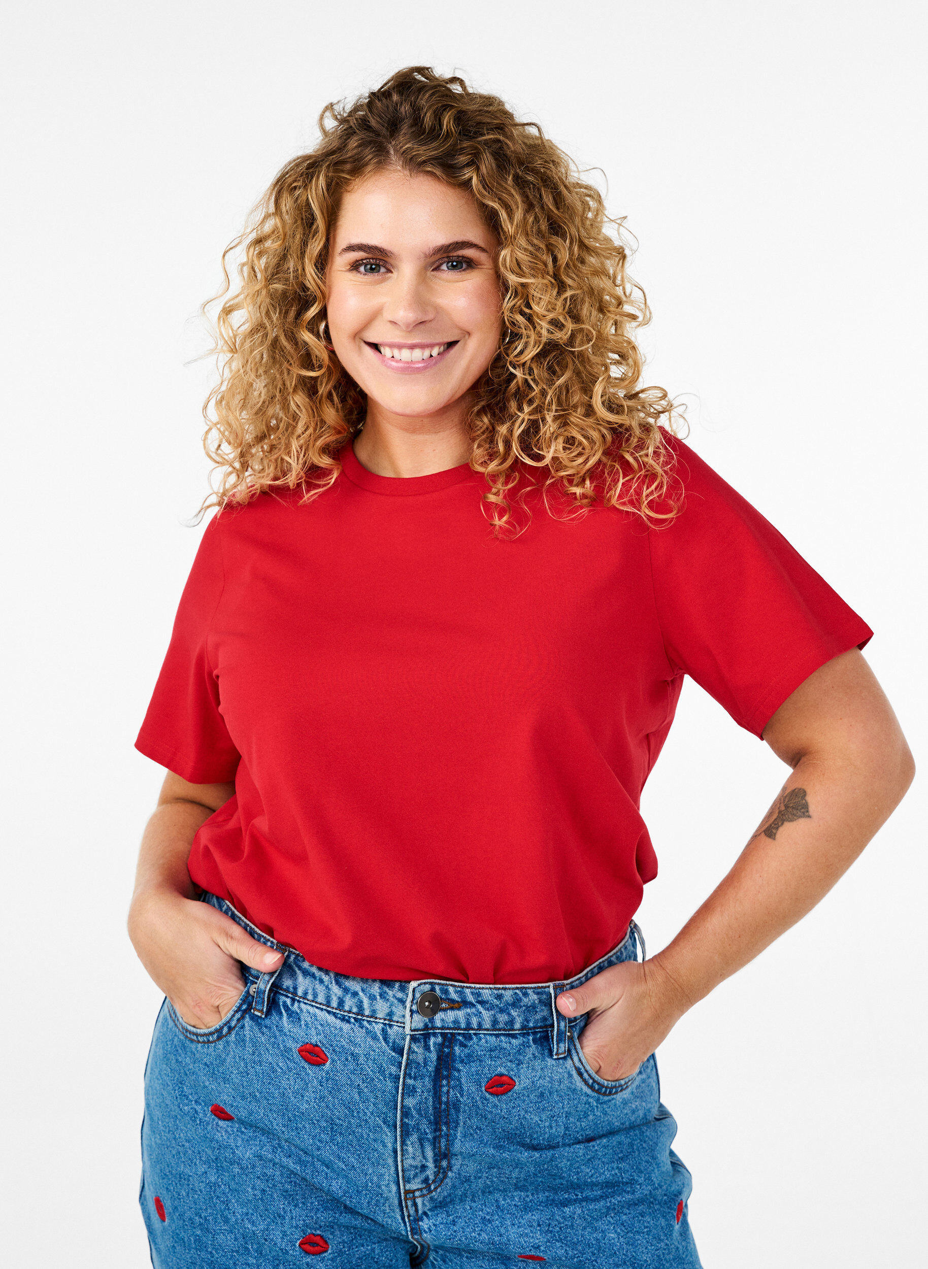 Zizzifashion T-shirt in organic cotton with a round neck, Salsa, Model image number 0