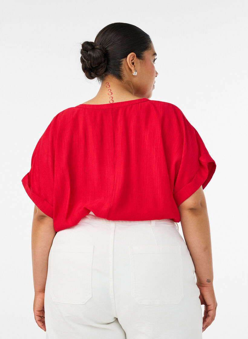 Viscose blouse with buttons and texture, Red, Model image number 2