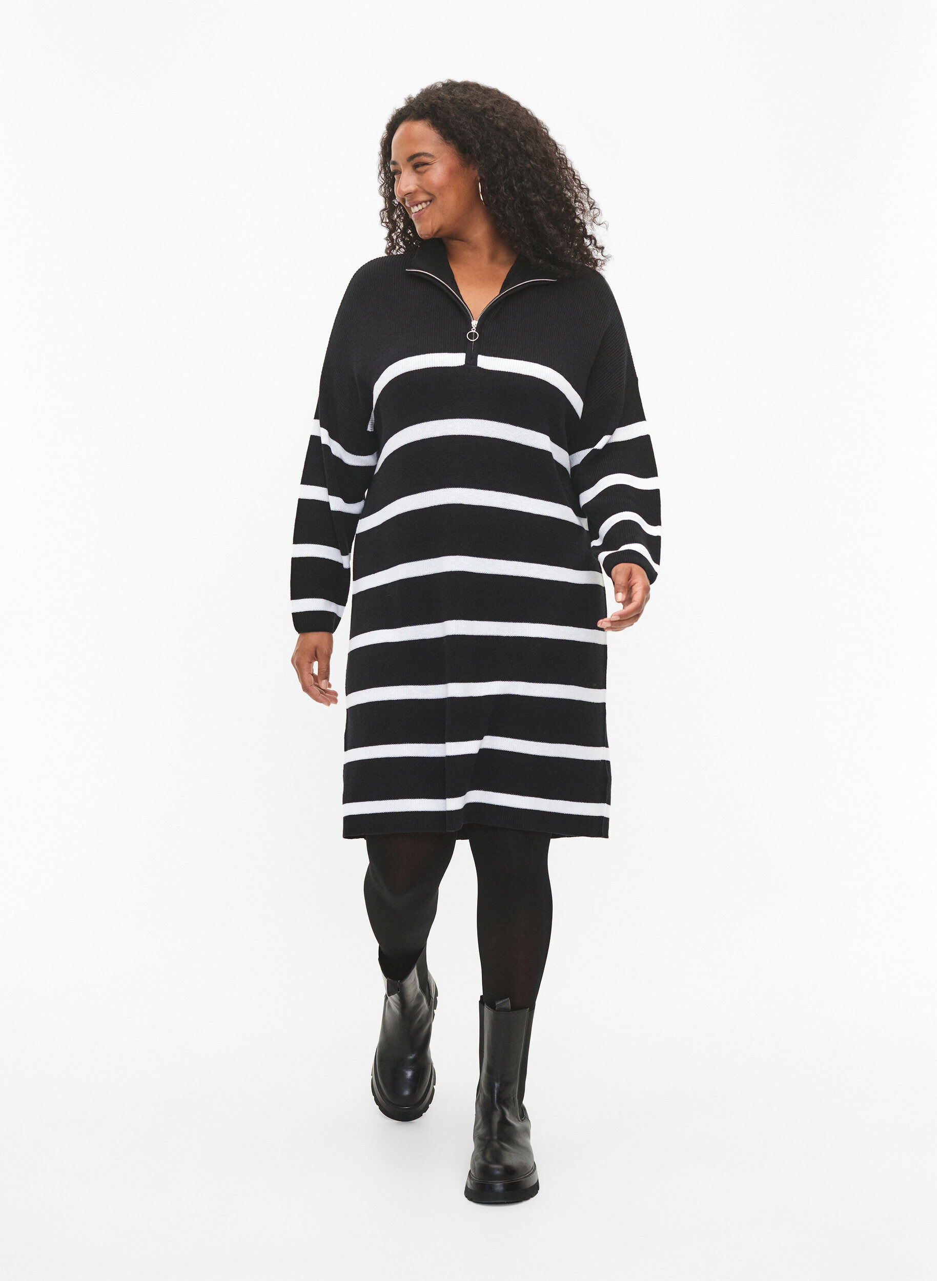 Zizzifashion Striped knit dress with zipper, Black w.Cloud Dancer, Model image number 2