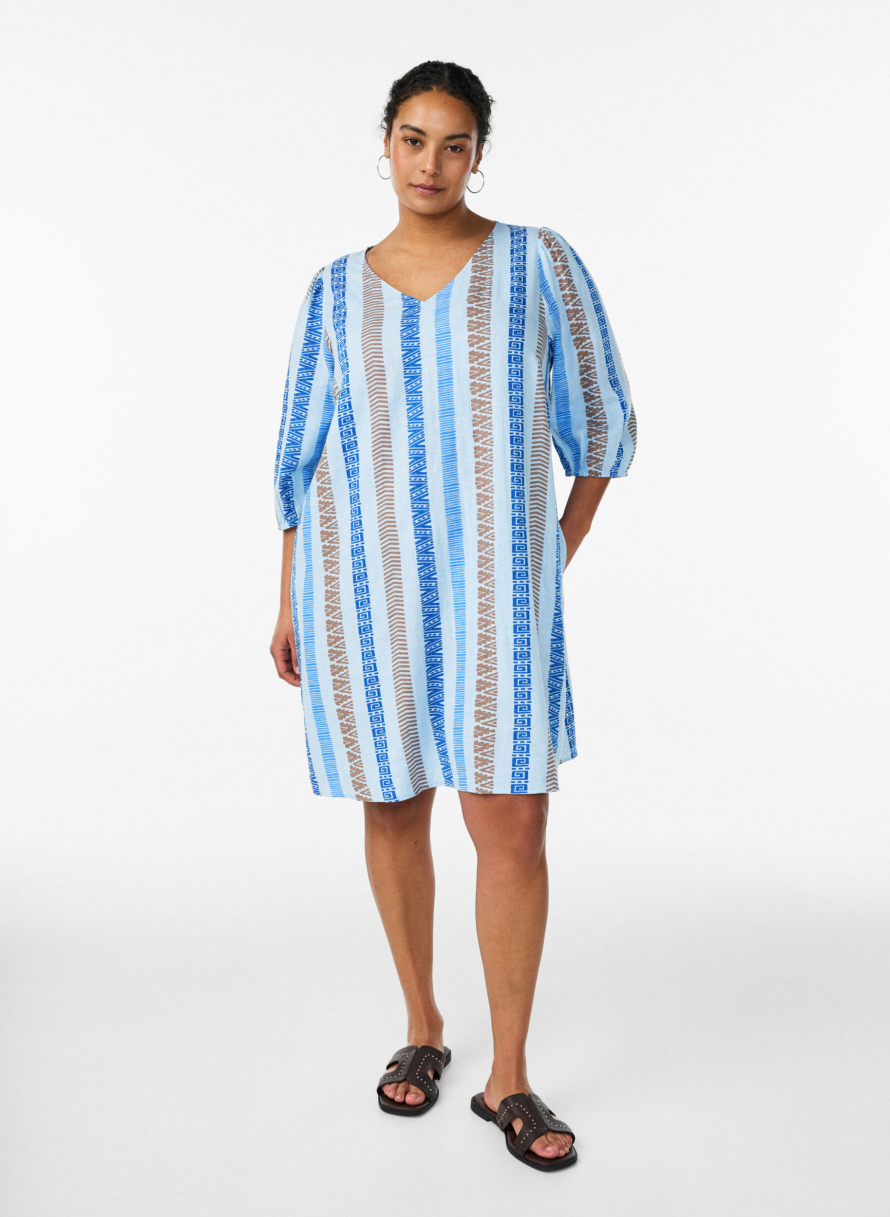 ZizzifashionShort dress in linen and viscose with 3/4 sleeves, Blue, Model image number 1