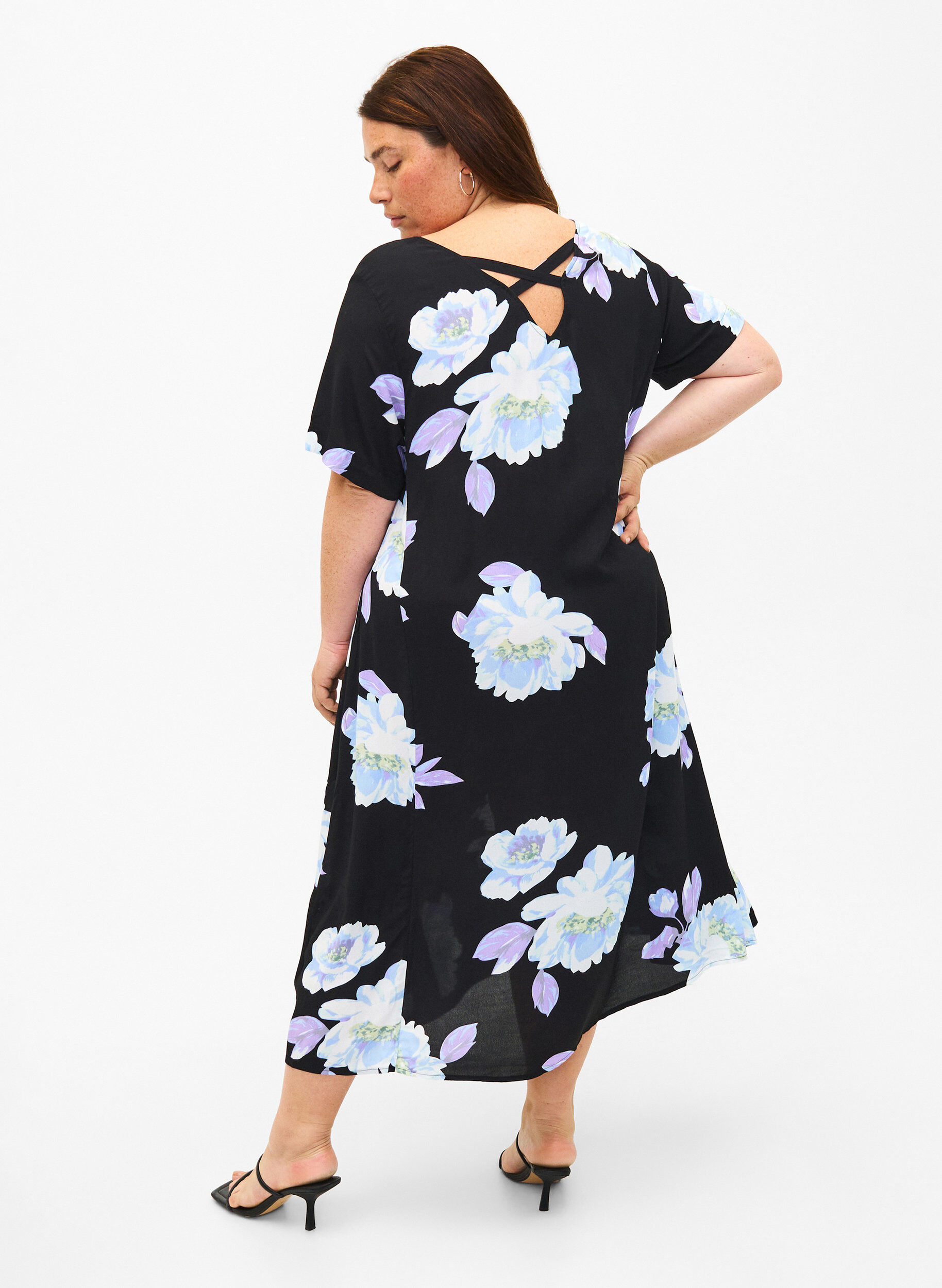 Zizzifashion Floral viscose dress with short sleeves, Black Big Flower AOP, Model image number 1