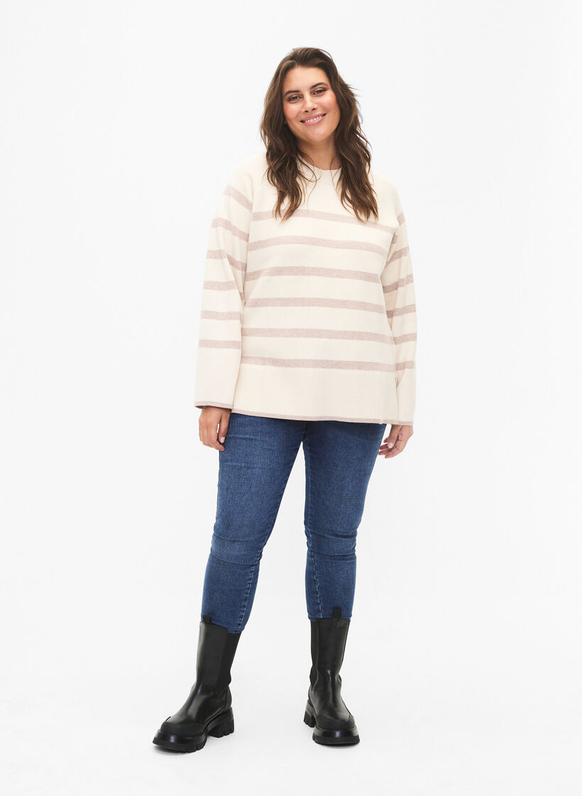 Viscose blend pullover with side slit	, Birch W/Simply T., Model image number 2