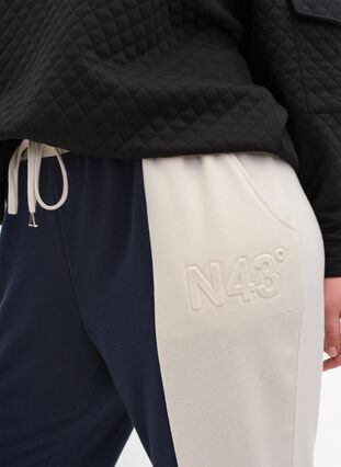 Colour-block sweatpants, Night Sky/Off White, Model image number 2