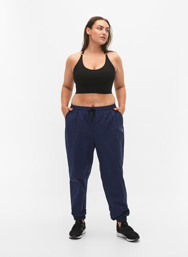 Training pants with elastic waistband and drawstring, M. Blue w. Black, Model image number 3