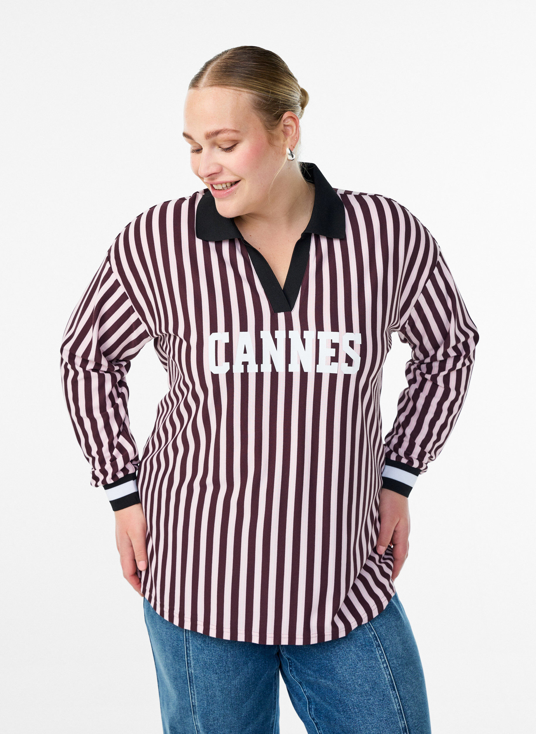 Polo shirt with stripes and text print, Dark Bordeaux, Model