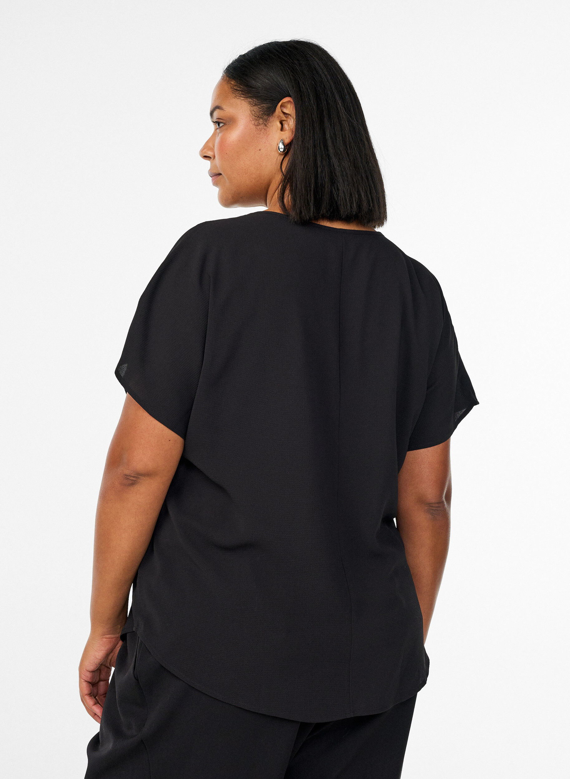 ZizzifashionBlouse with short sleeves and a round neckline, Black, Model image number 2