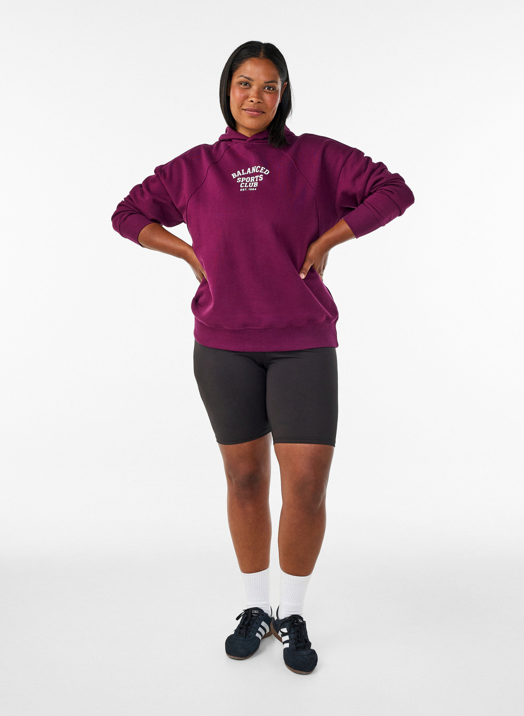 ZizzifashionHoodie with chest print, Purple, Model image number 1