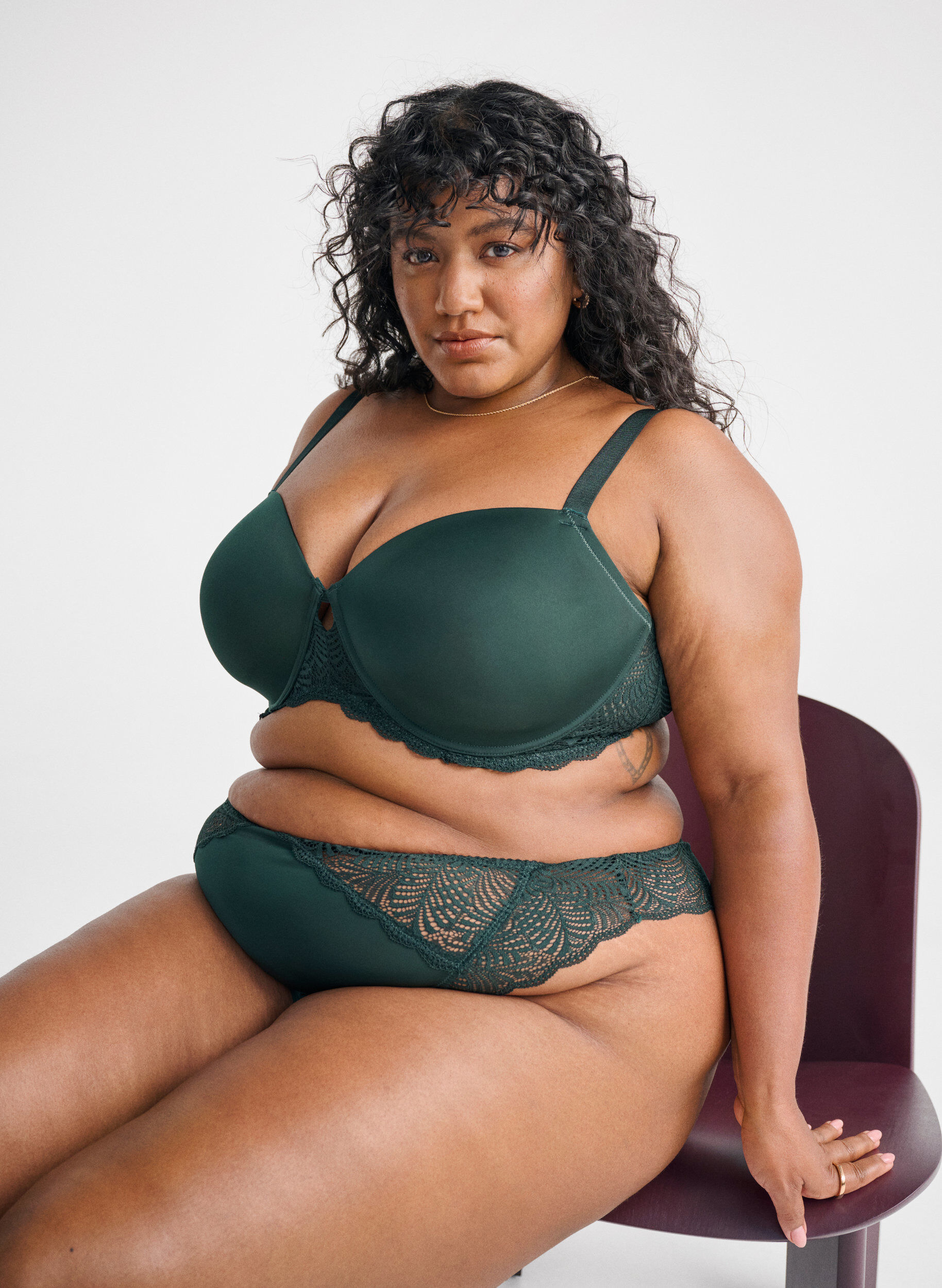 Zizzifashion Bra with moulded cups and lace, Green, Image image number 0