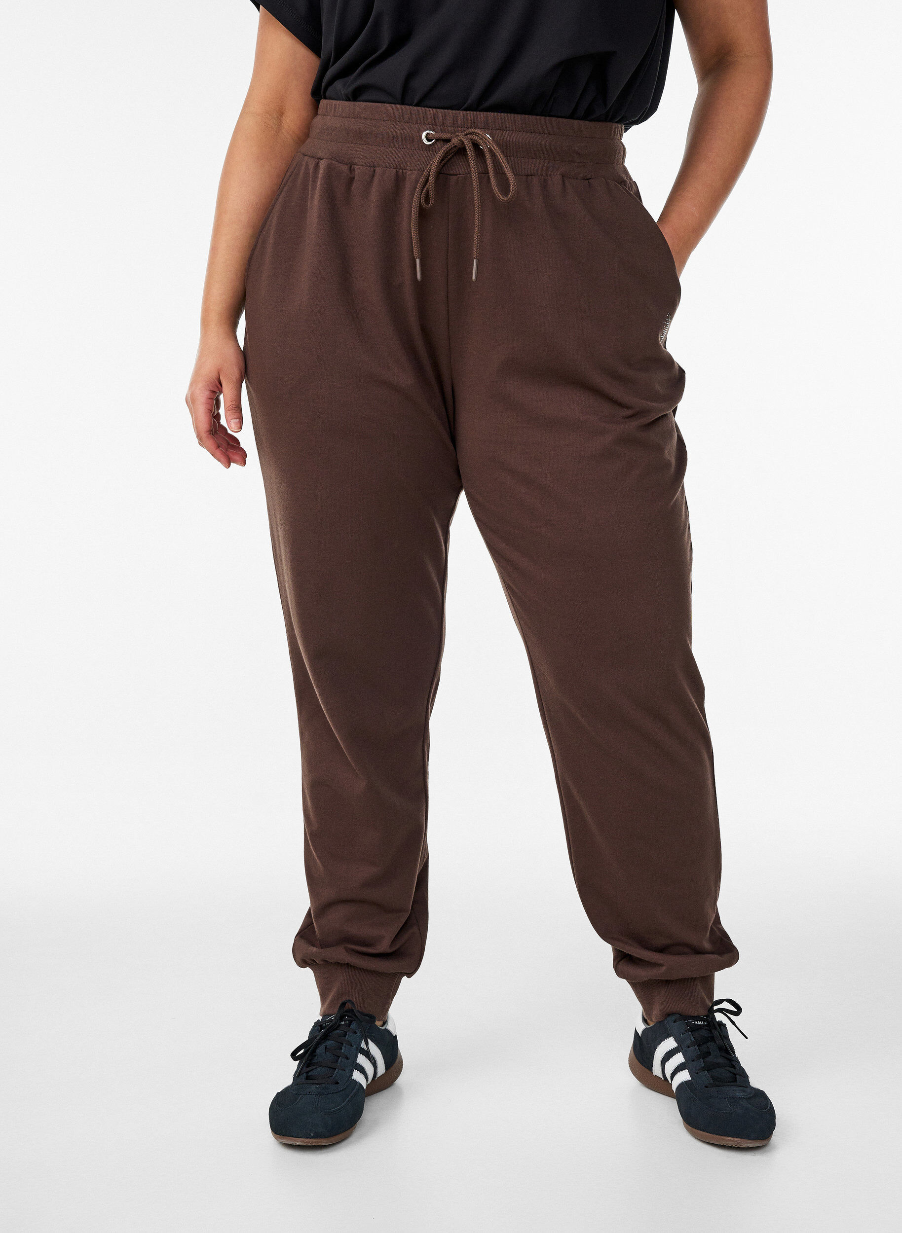 Zizzifashion Loose tracksuit trousers with pockets, Brown, Model image number 0