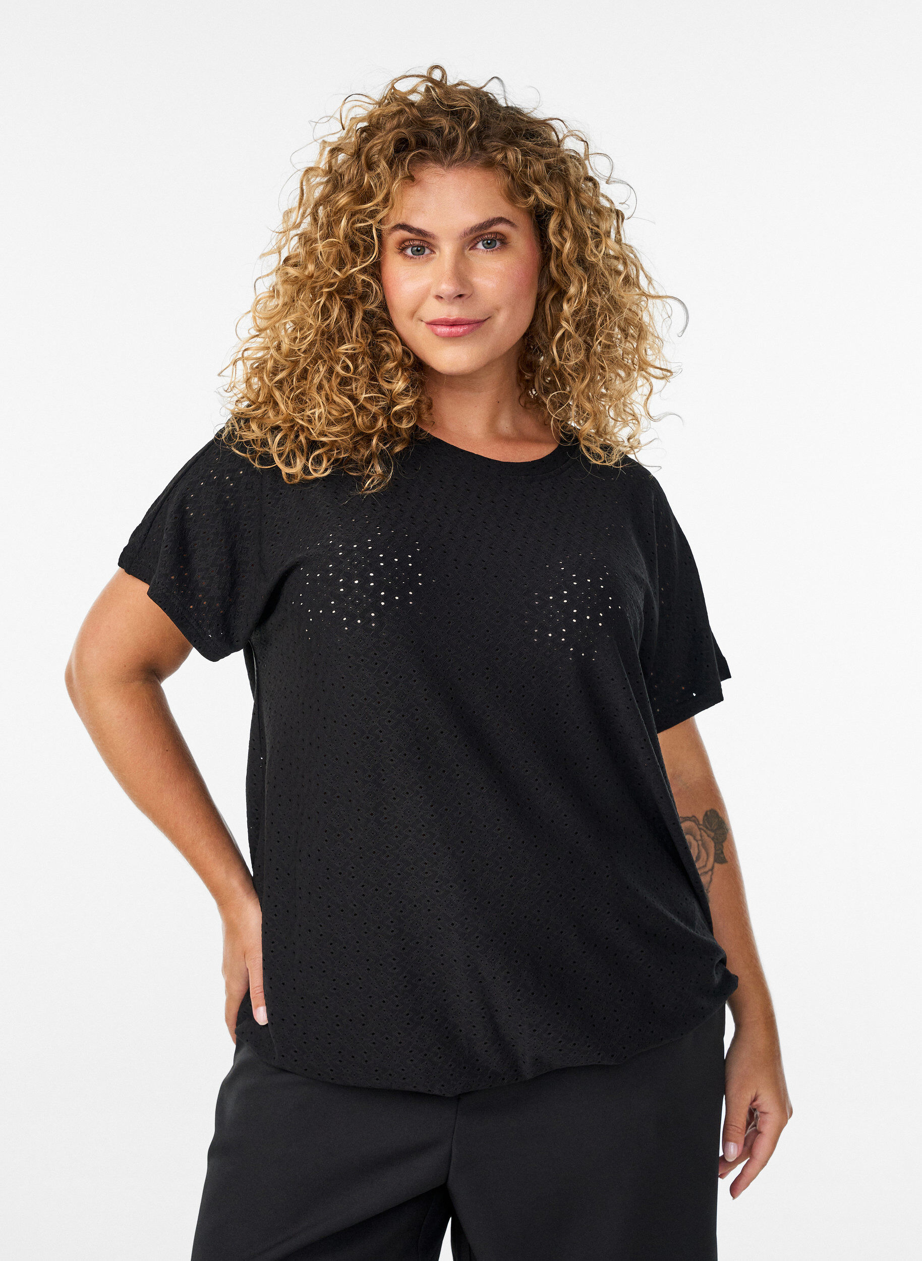 ZizzifashionBlouse with eyelet embroidery and balloon-effect, Black, Model image number 0