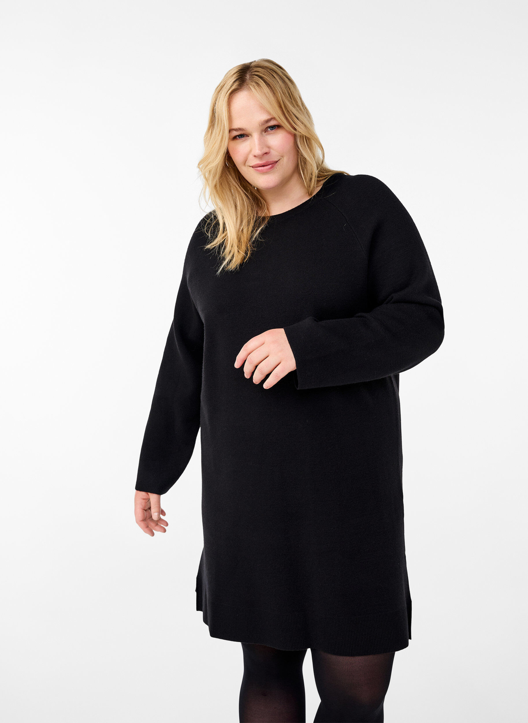 Zizzifashion Knitted dress with a round neck and slit, Black, Model image number 0