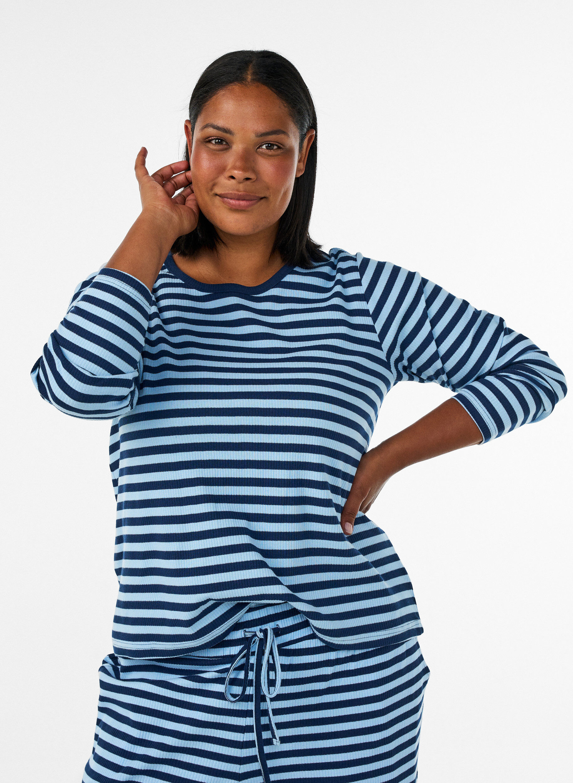 ZizzifashionLong-sleeved night top in ribbed jersey with stripes, Blue, Model image number 0