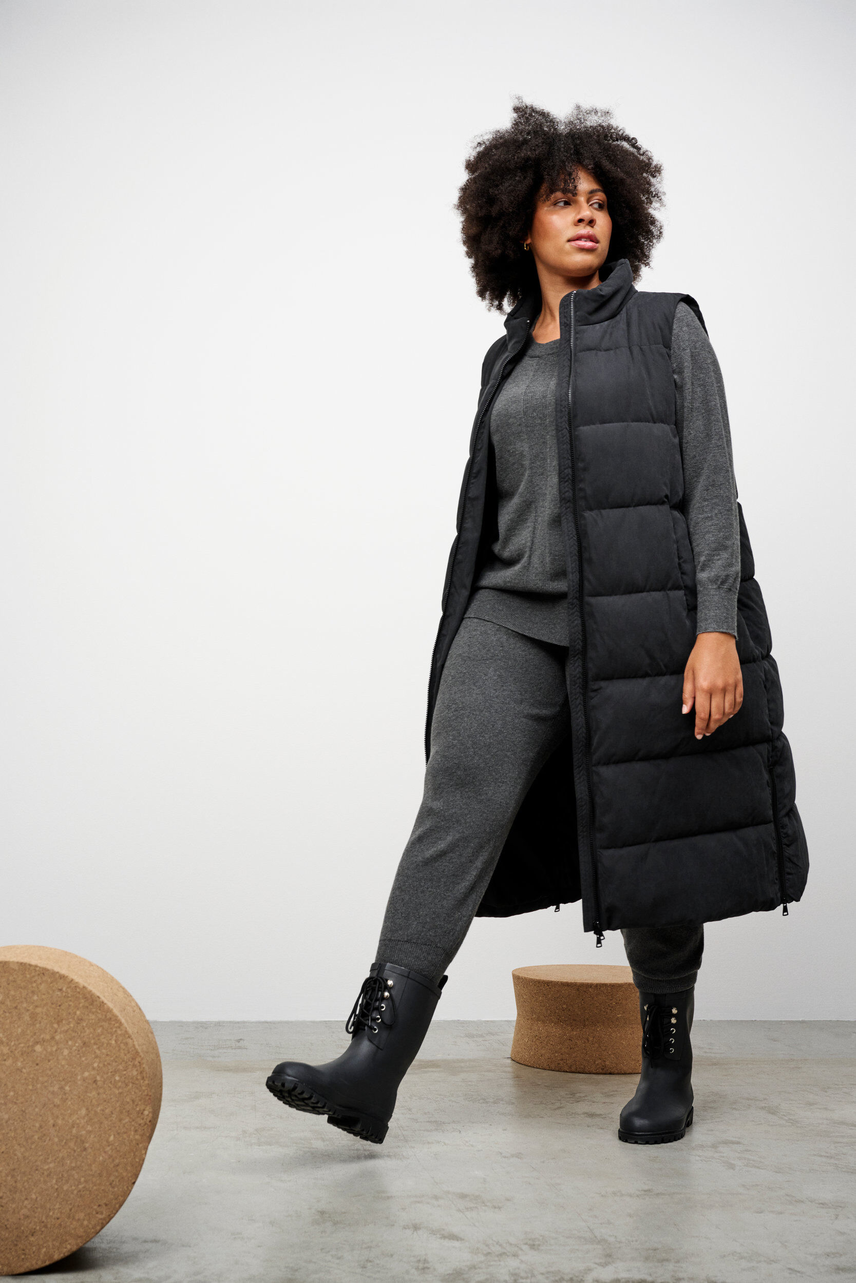 Zizzifashion Wide fit rubber boot with laces , Black, Model image number 1