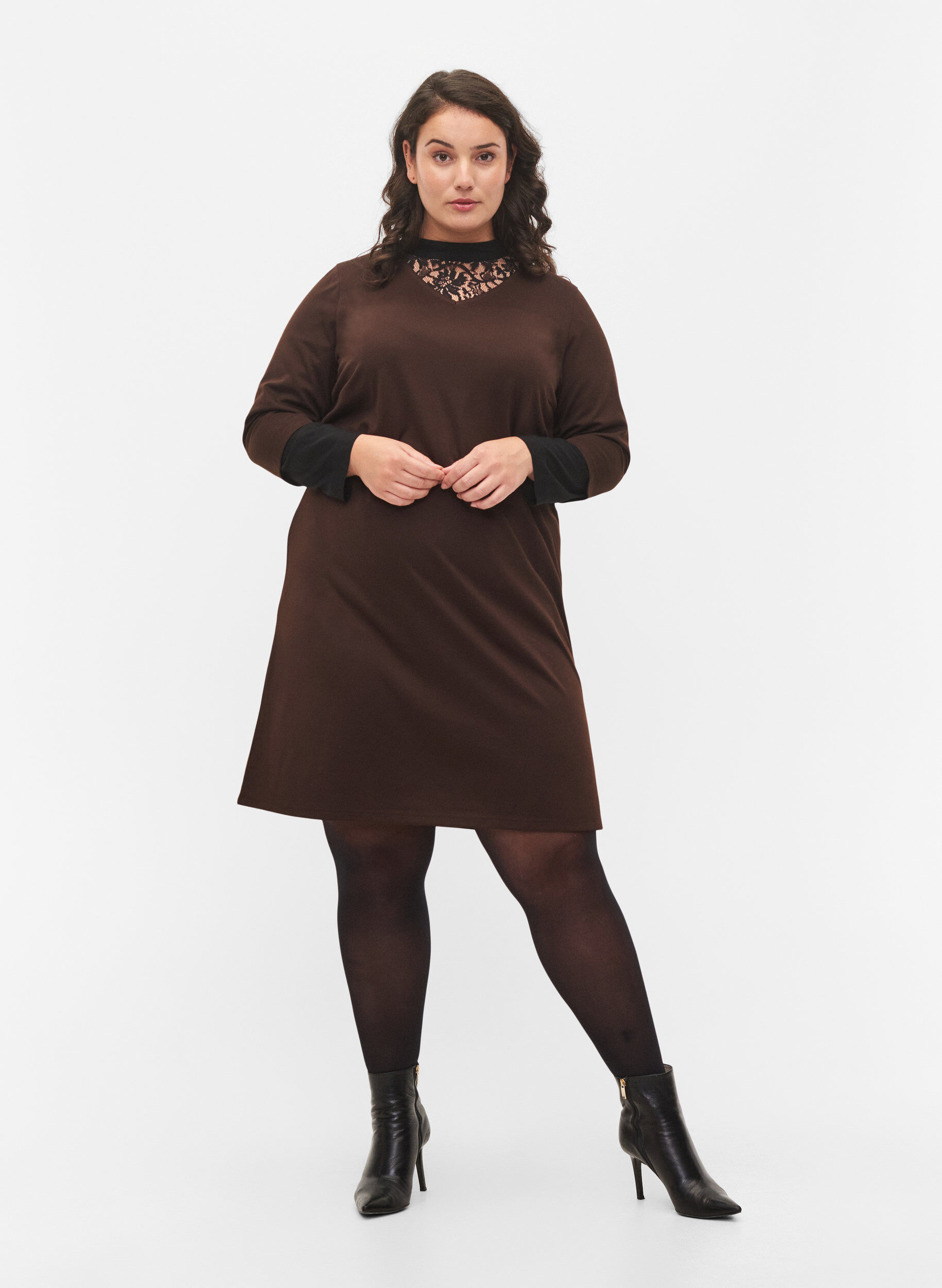 Zizzifashion Plain dress with v neck and 3/4 sleeves, Coffee Bean, Model image number 2