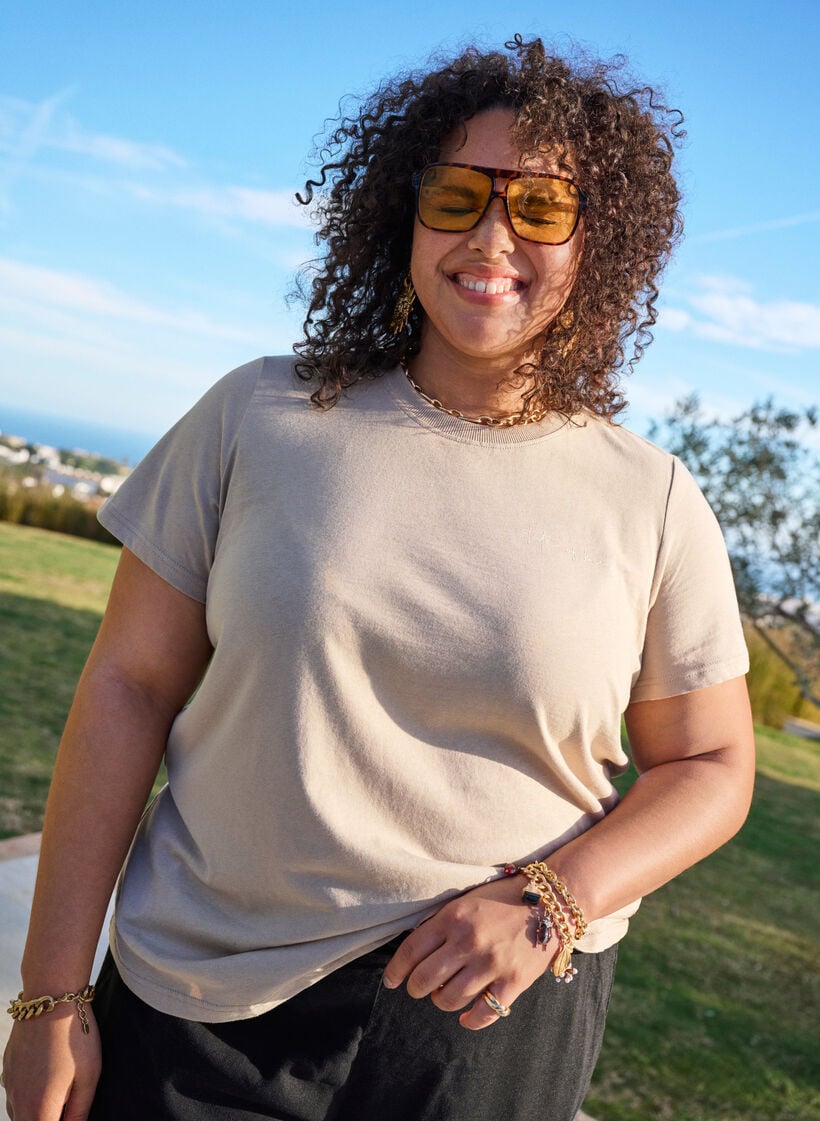 T-shirt with text print and round neck, Brown, Image image number 0