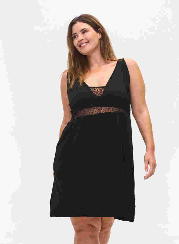 Viscose night dress with lace details, Black, Model