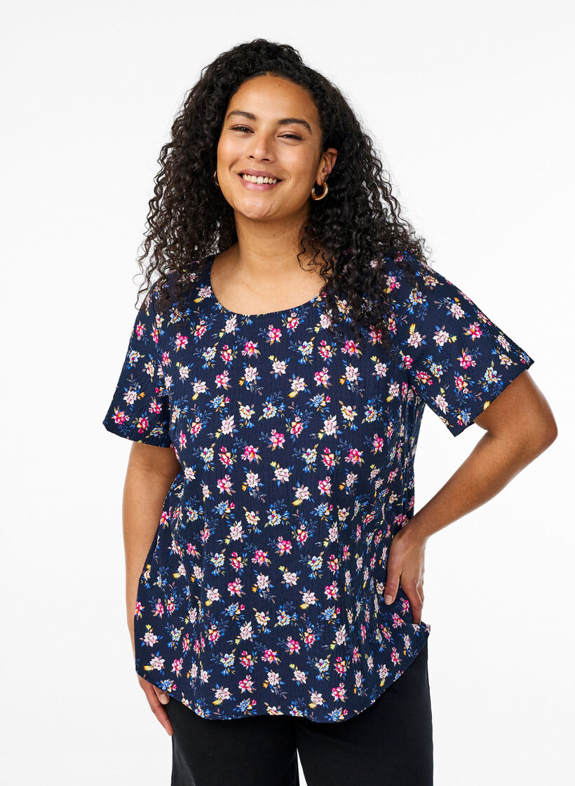 Short-sleeved blouse with texture, Blue, Model image number 0