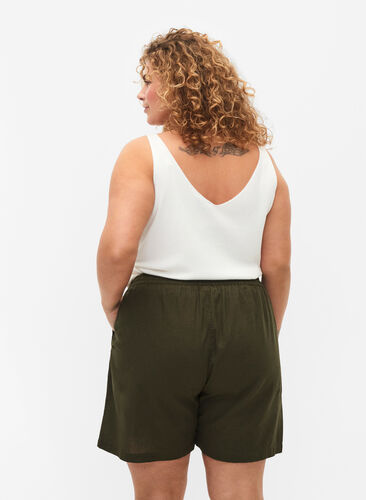 Loose shorts in cotton blend with linen, Forest Night, Model image number 1