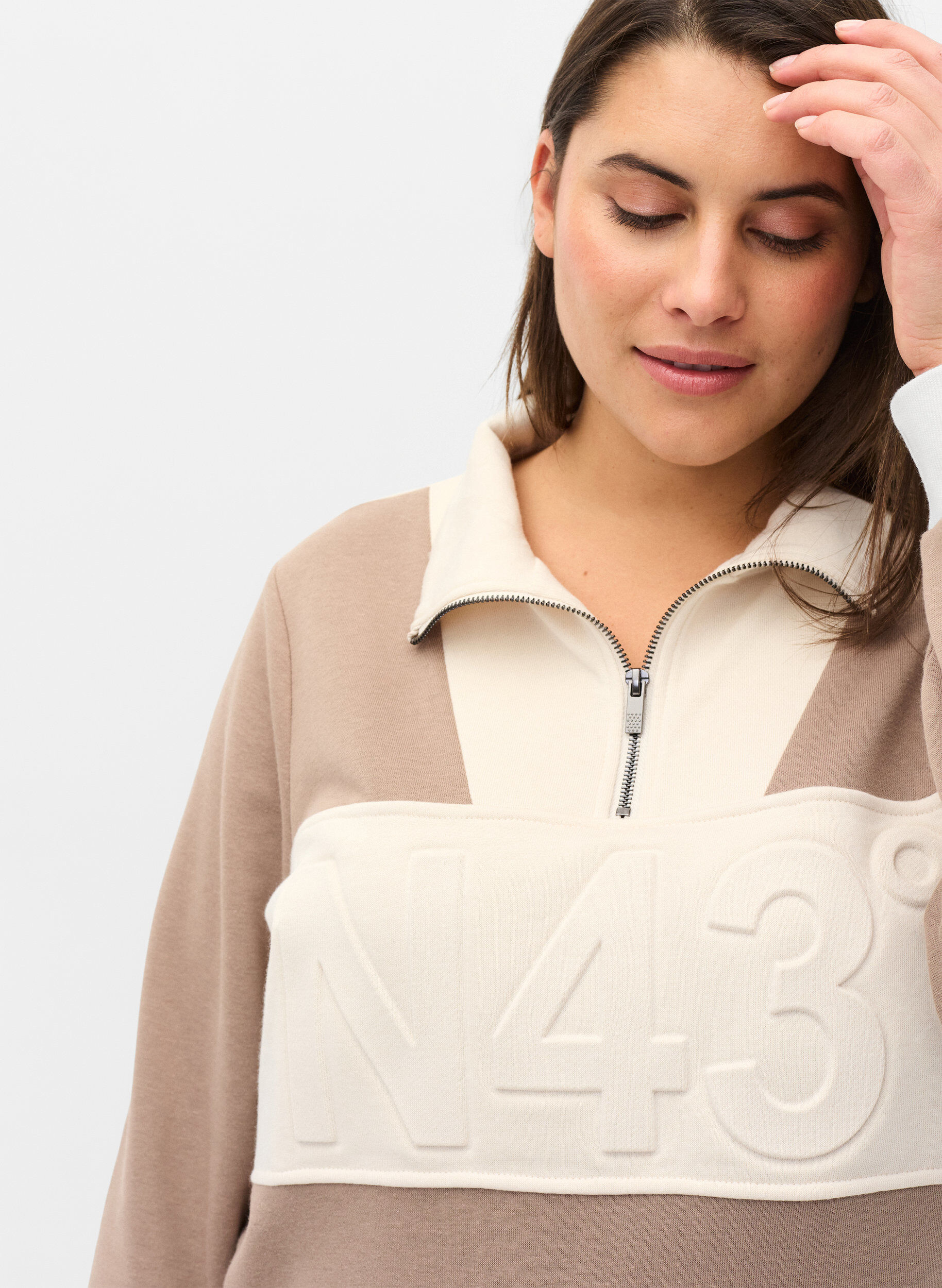 Zizzifashion Colour-block sweatshirt, Timber Wolf/Birch, Model image number 2