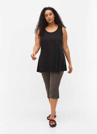 Cotton top with rounded neckline, Black Solid, Model image number 2