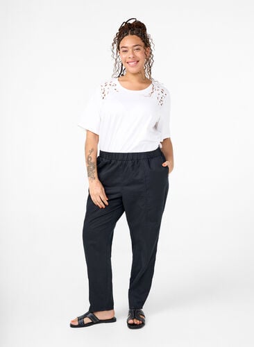 Cotton and linen trousers with pockets, Black, Model image number 0