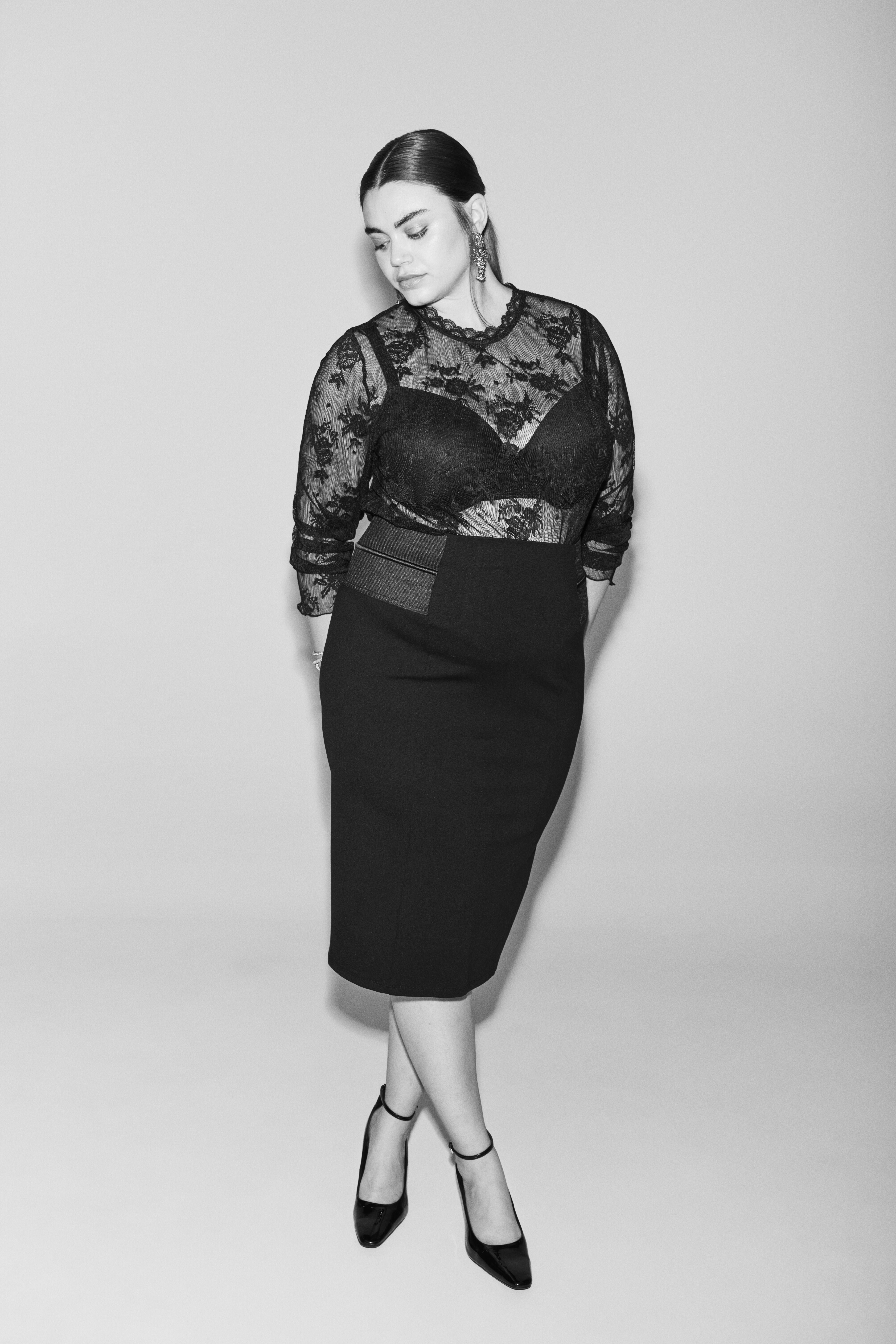 Mesh blouse with lace, , Model