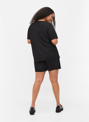 Shorts in ribbed fabric with pockets, Black, Model image number 1