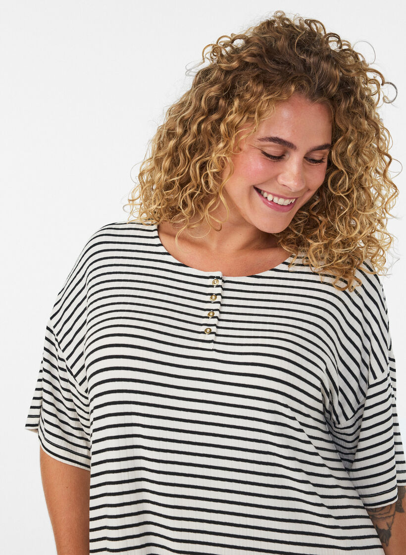 Striped nightgown in viscose jersey, Vanilla, Model image number 3