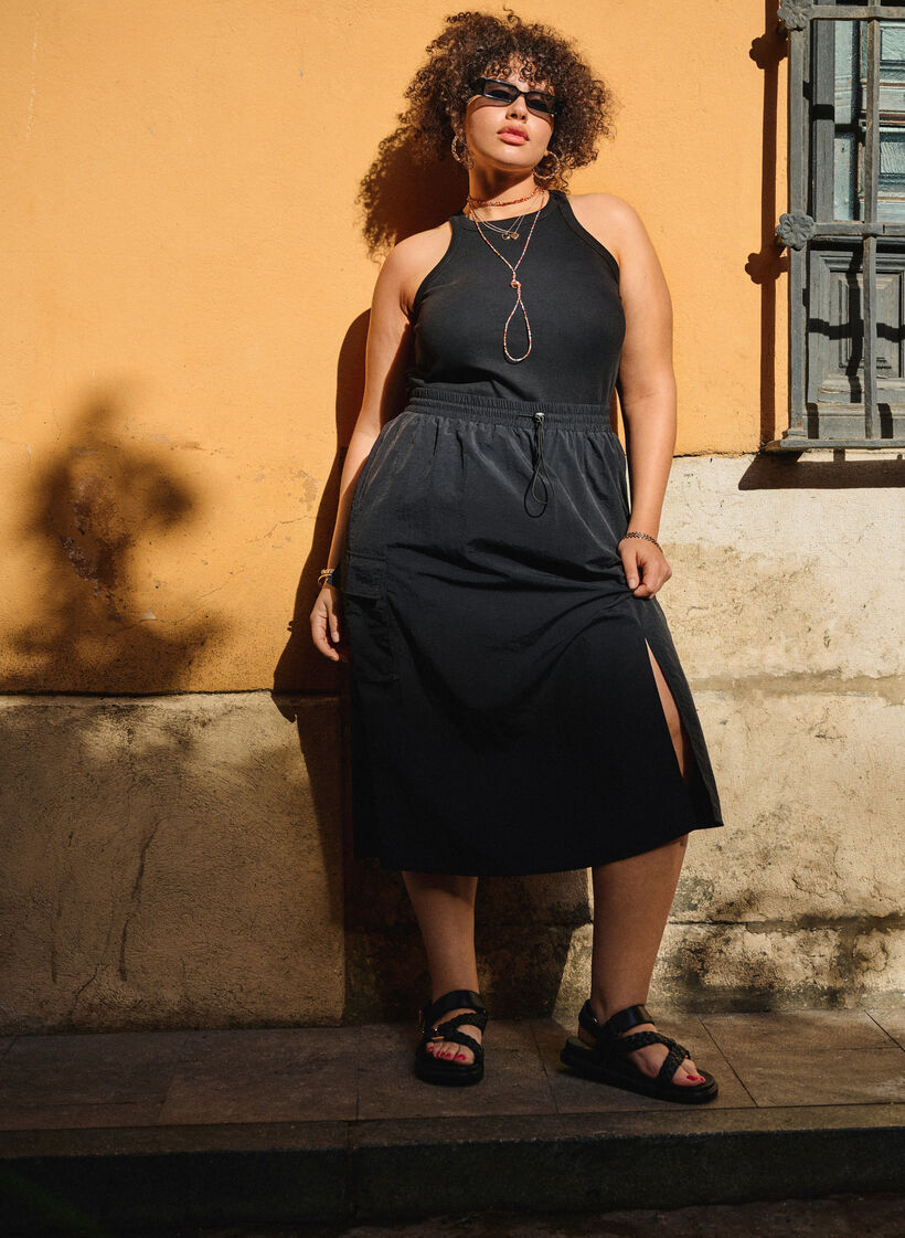 Midi skirt with slit and cargo pocket, Black, Image