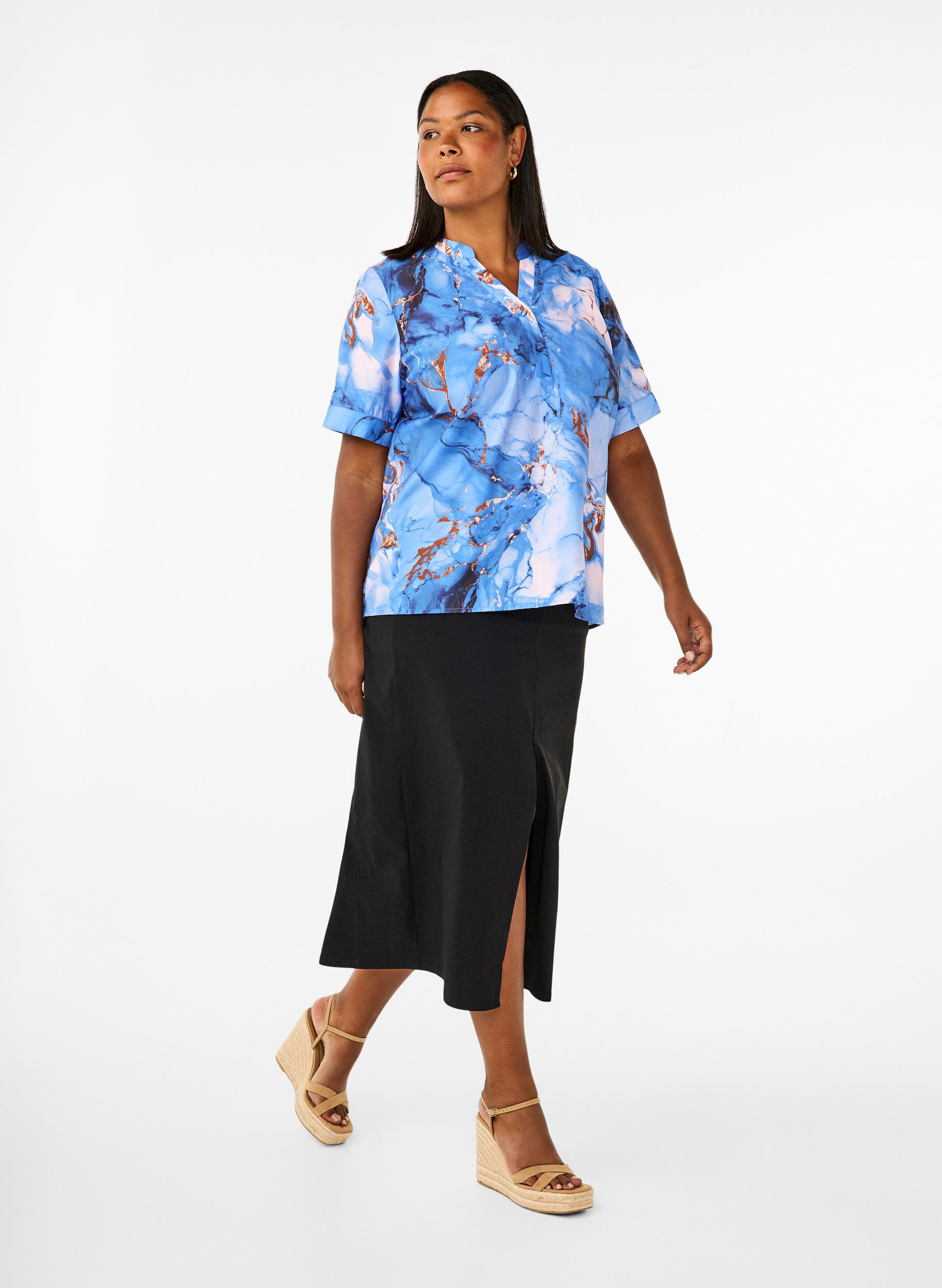 Zizzifashion Viscose blouse with marble print and short sleeves, Blue, Model image number 1