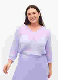 Pleated top with 3/4 sleeves, Lavender, Model