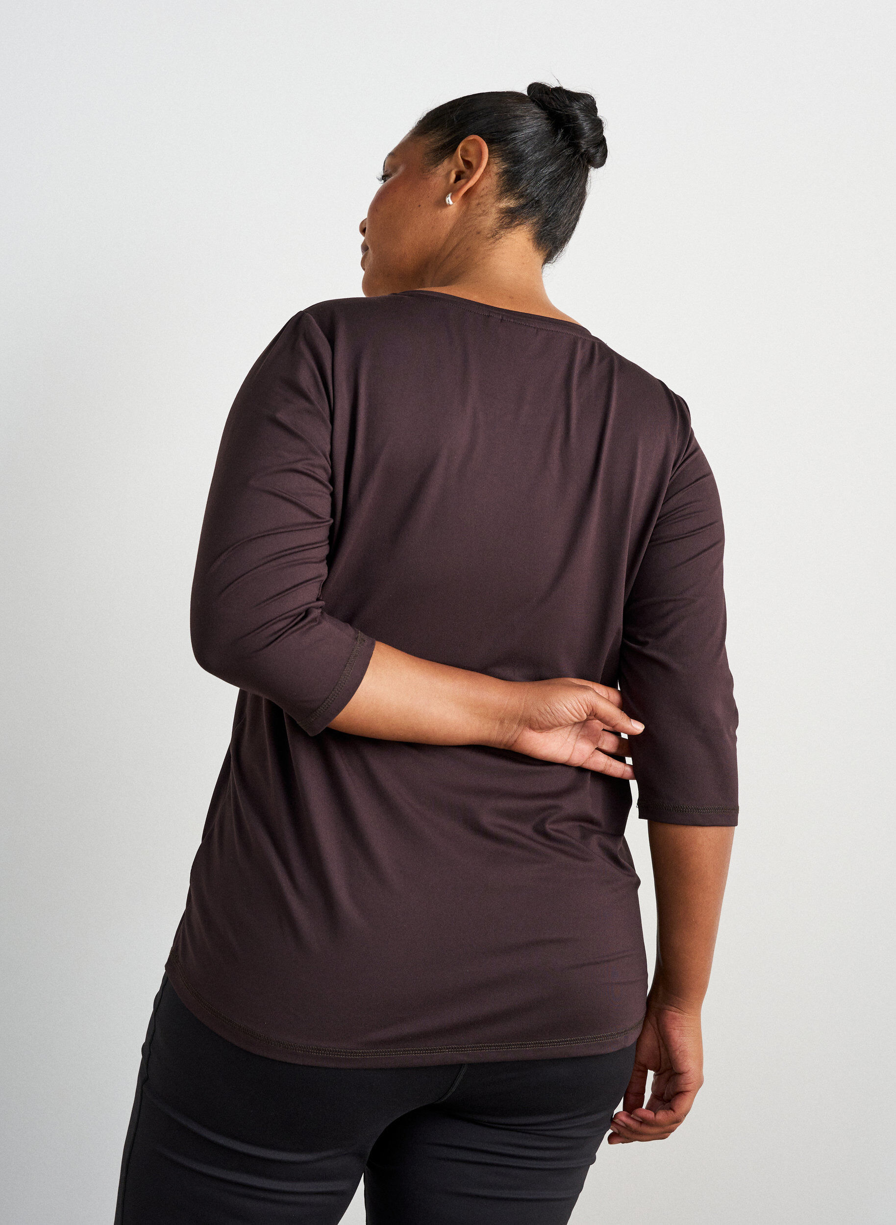 ZizzifashionSports top with 3/4 sleeves, Brown, Model image number 2