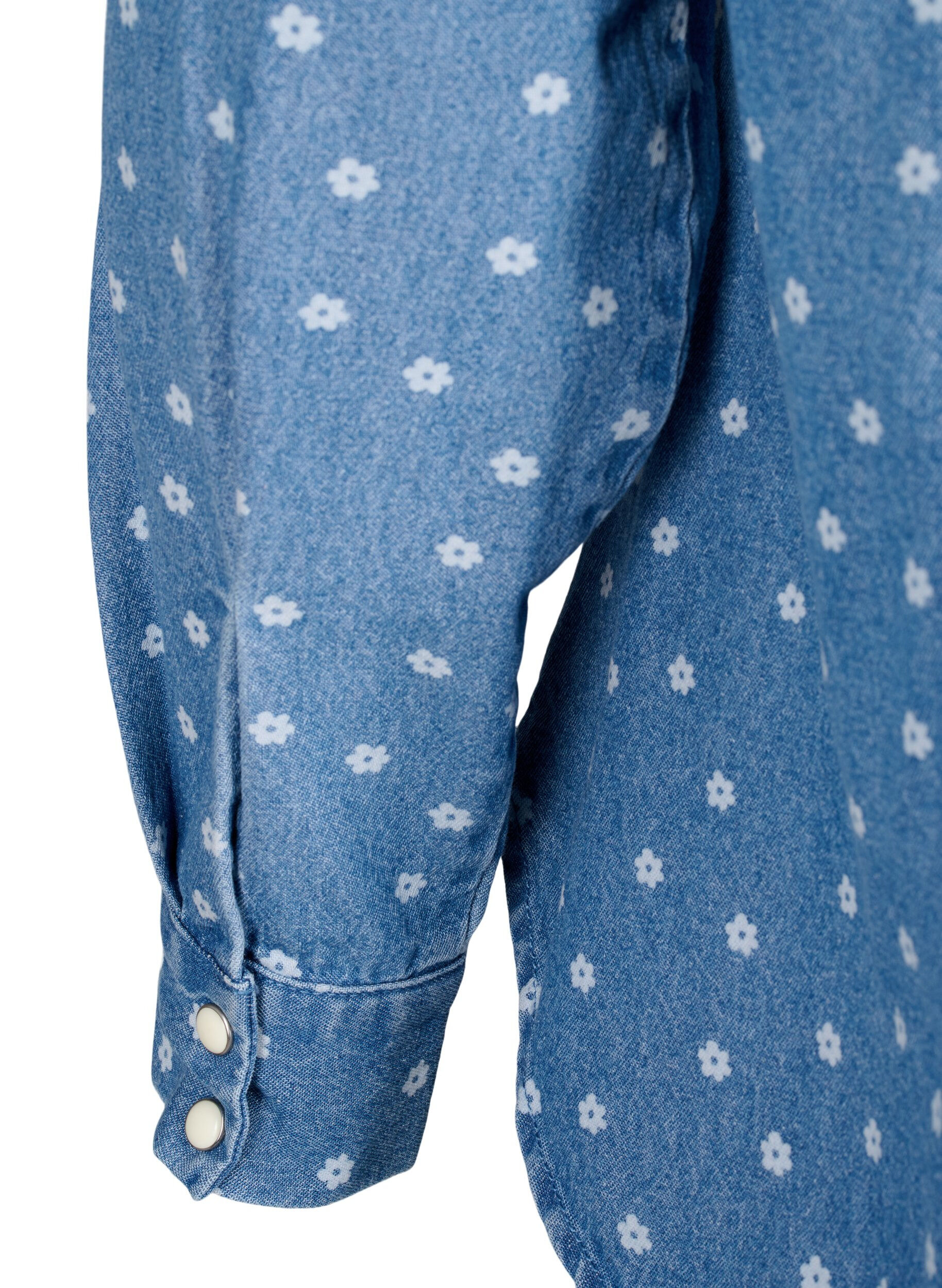 Zizzifashion Floral denim shirt with chest pocket, Light Blue w.Flowers, Packshot image number 4