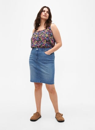 FLASH - Tight-fitting denim skirt, Light Blue Denim, Model image number 3