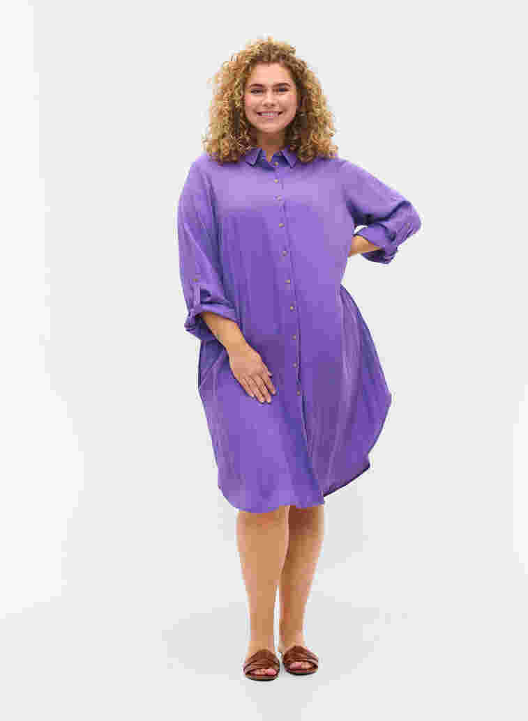 Long solid-coloured viscose shirt with 3/4 sleeves, Passion Flower, Model image number 2