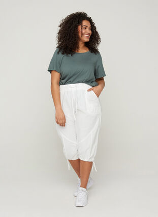 Loose cropped trousers in cotton, Bright White, Model image number 2