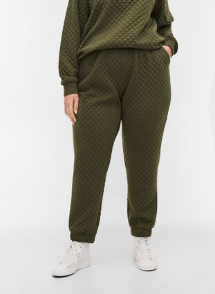 Sweatpants with quilted pattern, Ivy Green, Model image number 2