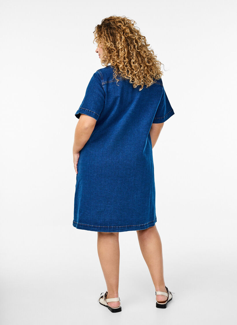 Denim dress with buttons and short sleeves, Blue, Model image number 2