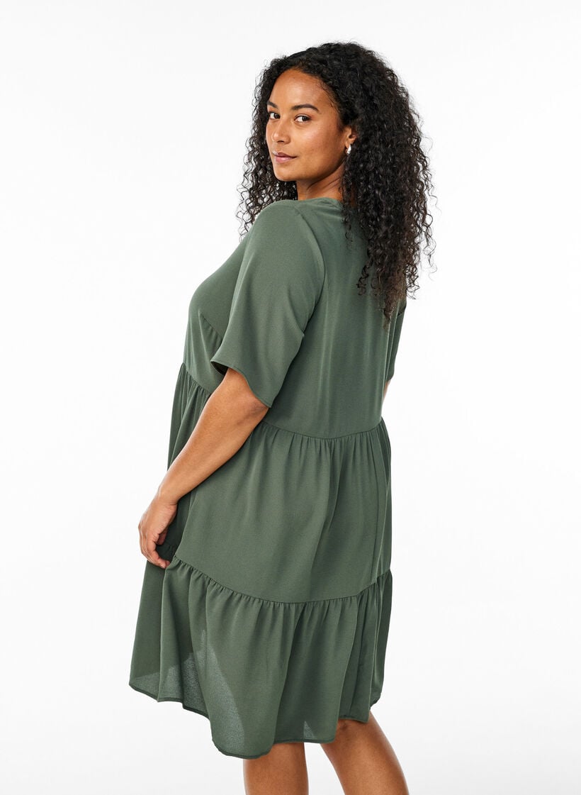 Short sleeve dress with a-line and cutlines, Green, Model image number 2