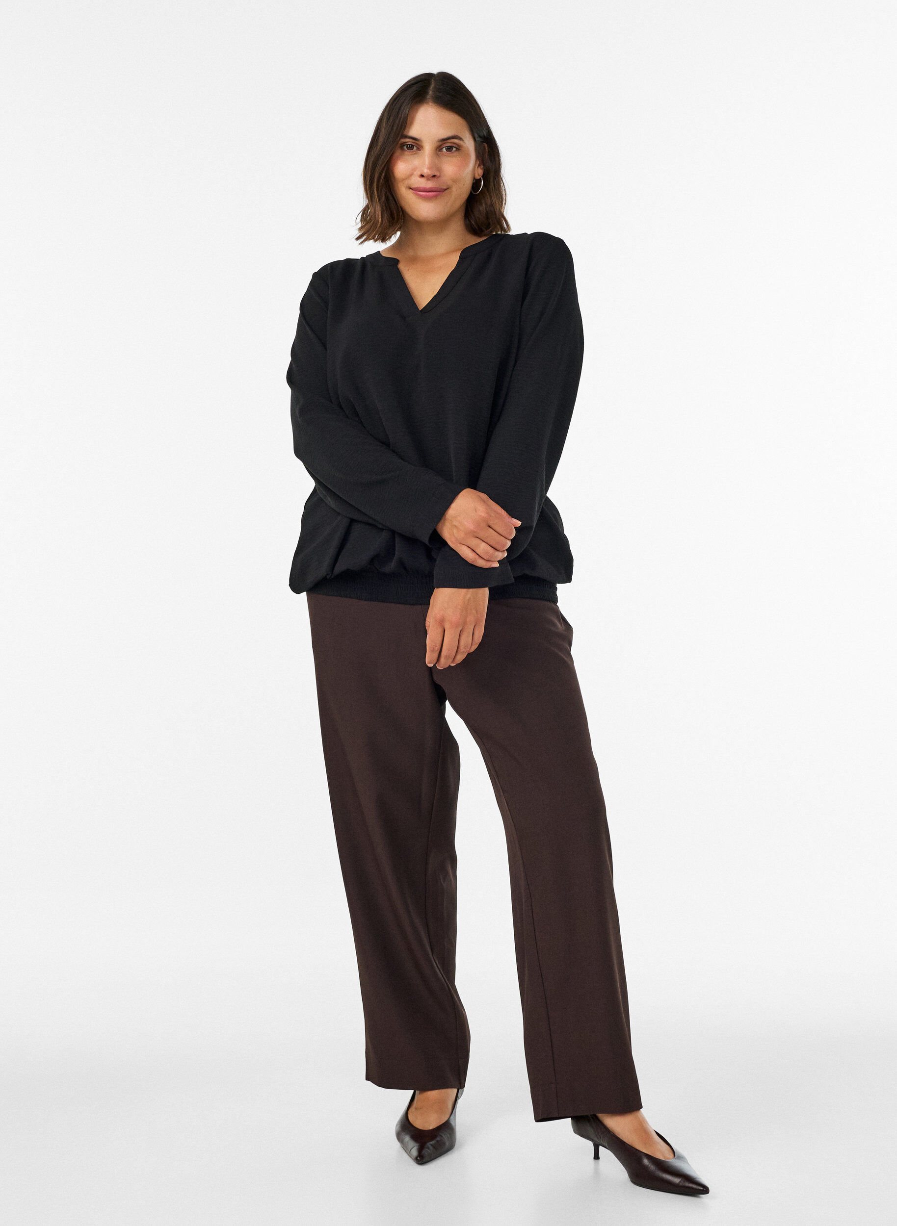 ZizzifashionBalloon silhouette blouse with V-neck, Black, Model image number 1