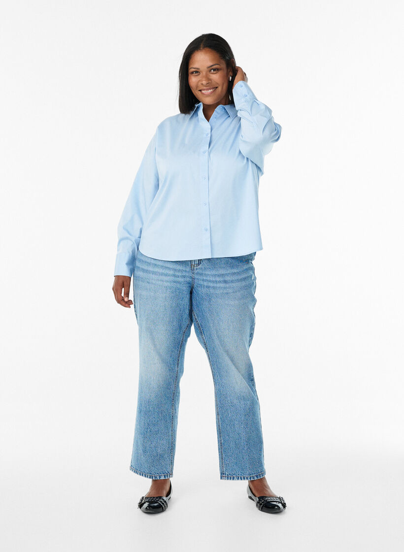 Classic cotton shirt with a loose fit, Light Blue, Model image number 1