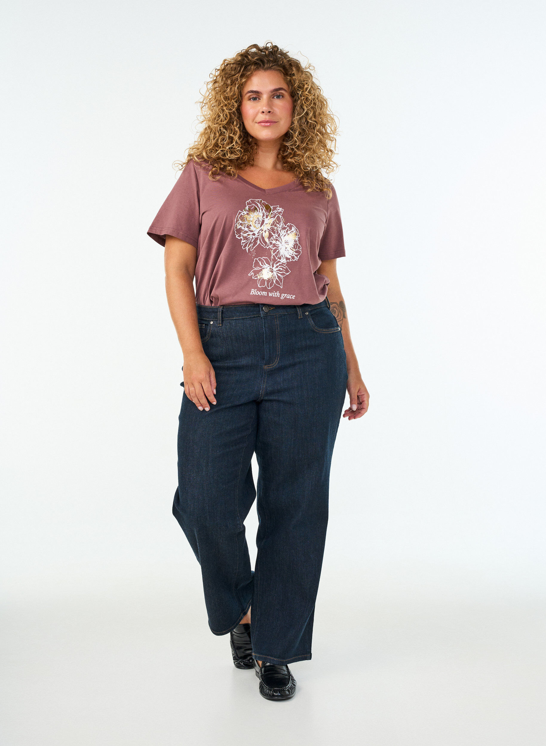 ZizzifashionCotton T-shirt with front print and V-neck, Red, Model image number 1