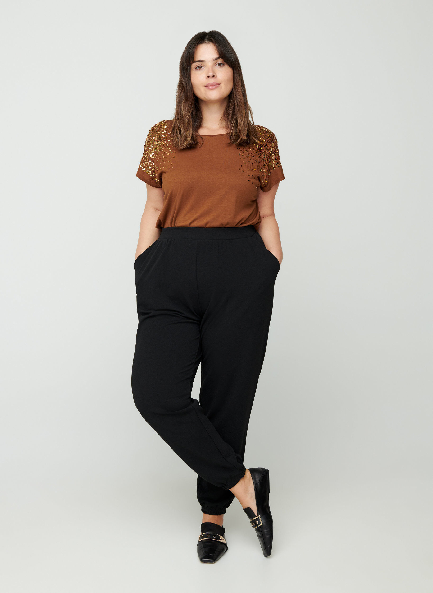 Zizzifashion Loose trousers with pockets, Black, Model image number 1