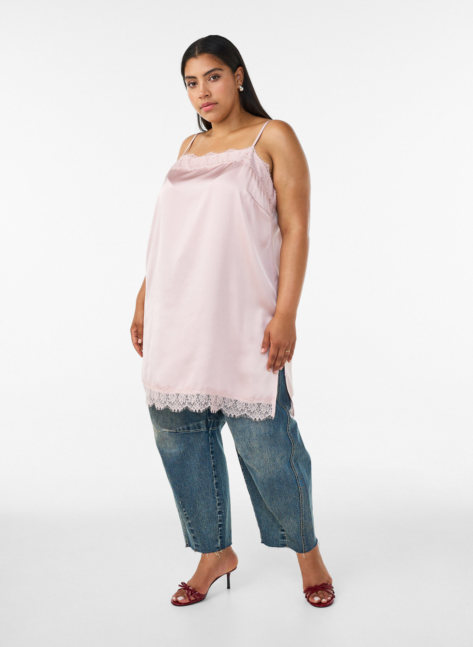 ZizzifashionLong satin top with lace edges, Red, Model image number 3