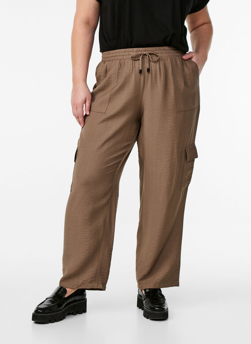 High-waisted cargo trousers, Beige, Model image number 2
