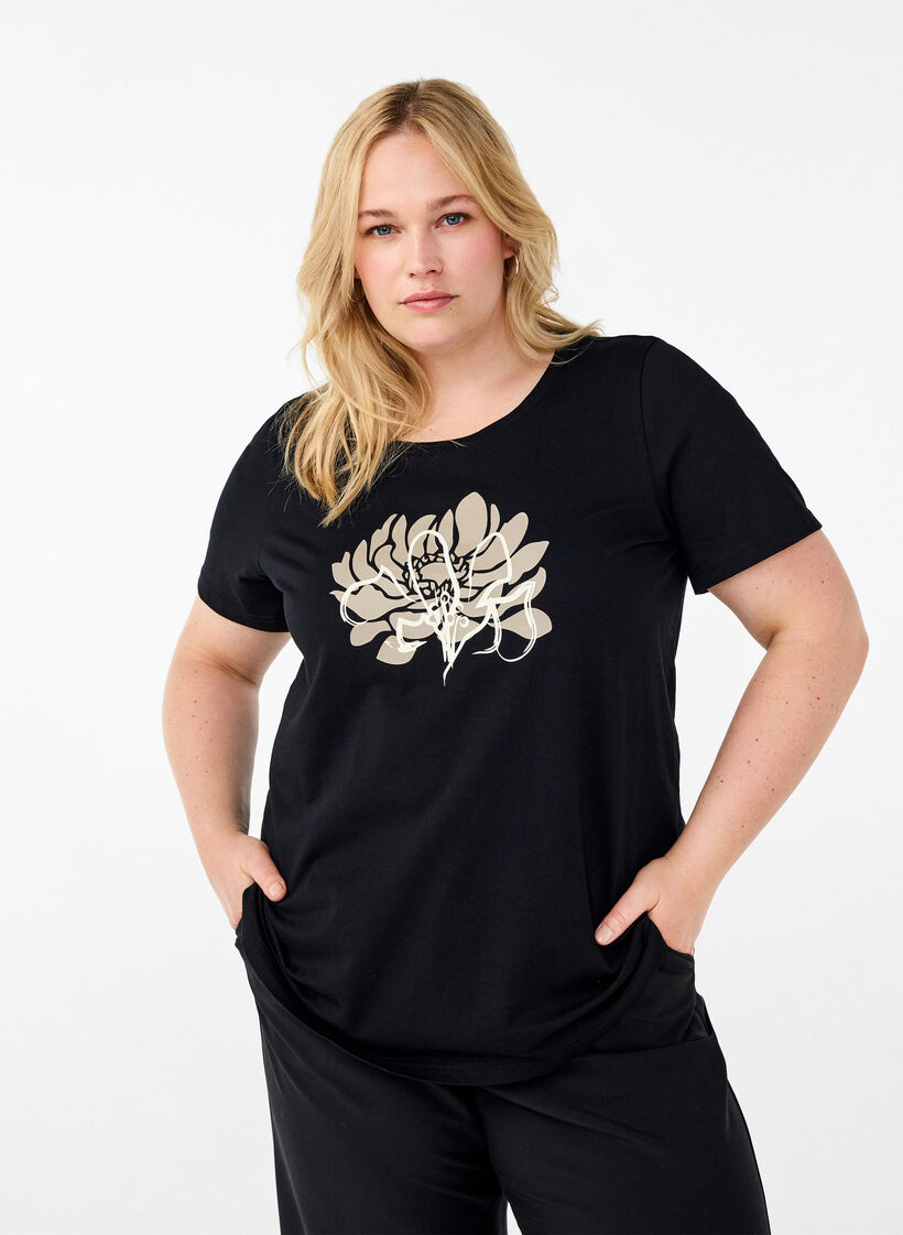T-shirt with a motif, Black w. Flower, Model image number 0