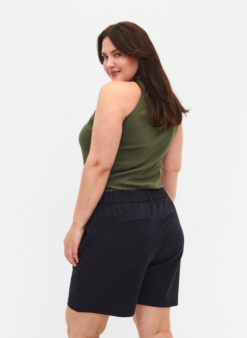 Maddison shorts with regular fit, Night Sky, Model image number 1