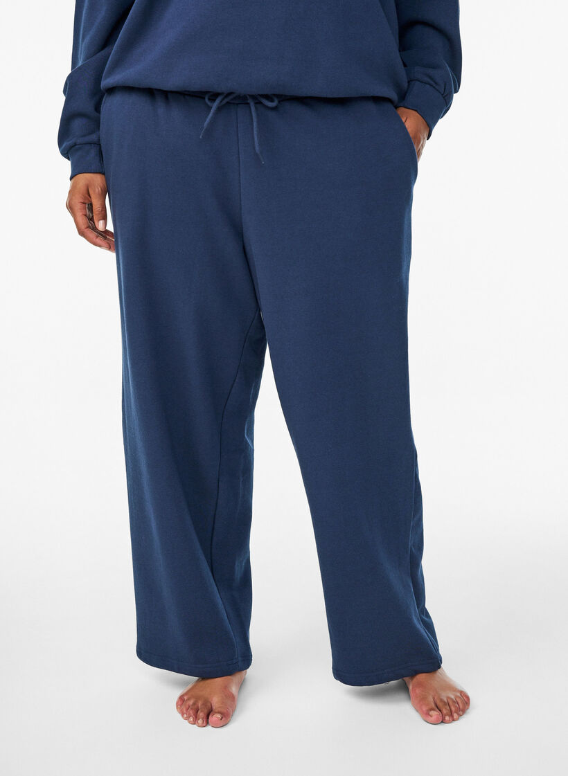 Sweatpants with pockets, Blue, Model image number 2
